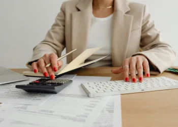 Átlátható könyvelés - Otthoncom.hu